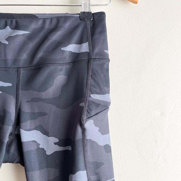 Athleta Camo Contender 7/8 Tight Legging In Powerlift Black & Grey, XS - Picture 6 of 15